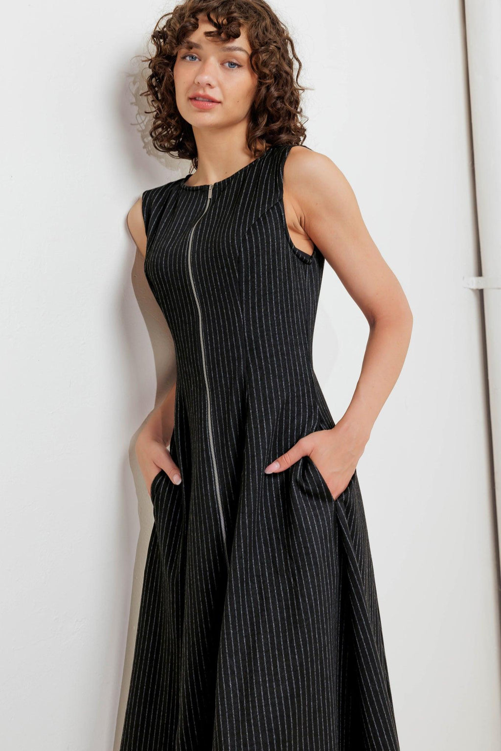 URBAN FRAME WOVEN MIDI DRESS
