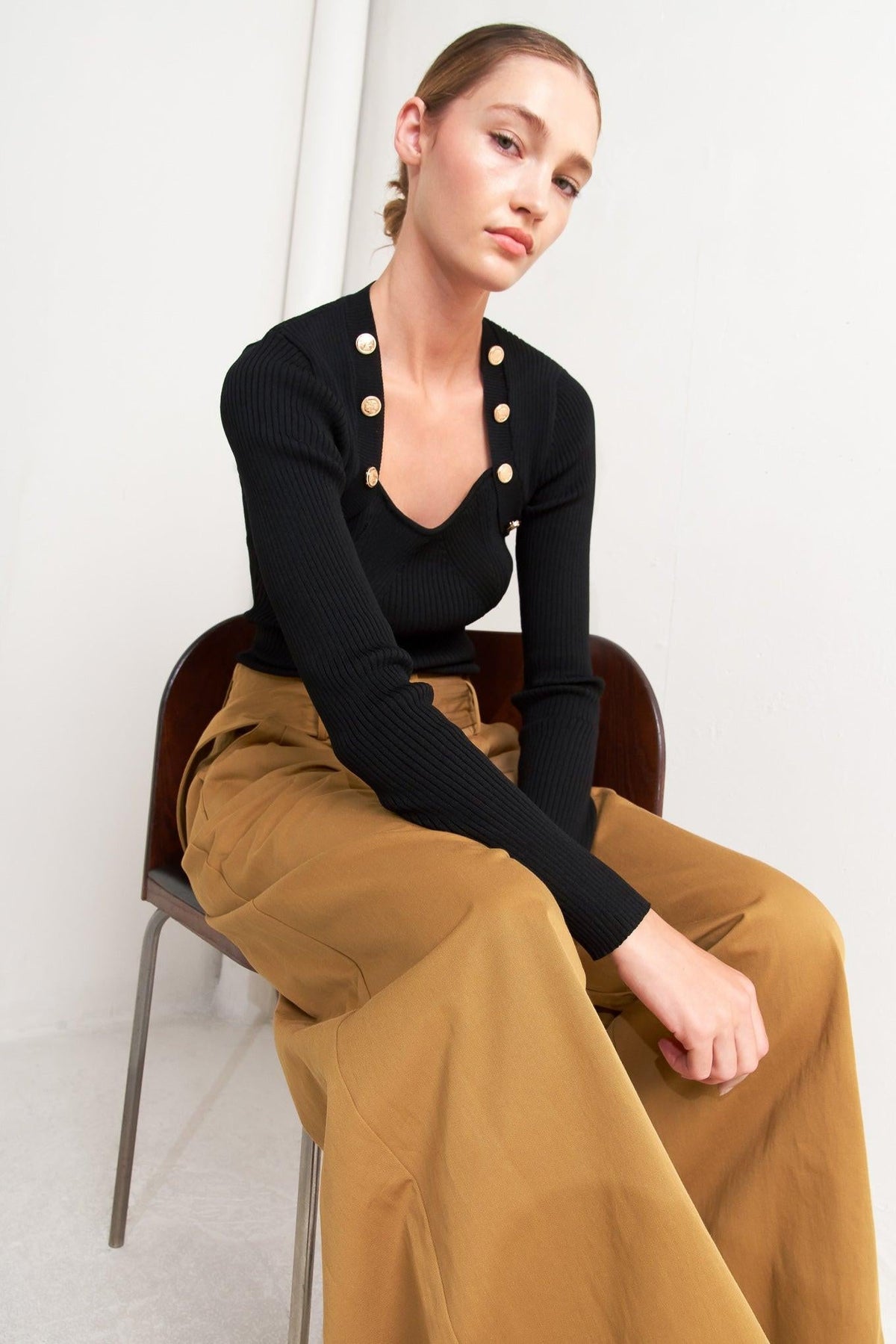 ELEGANCE UNVEILED WOVEN PANTS