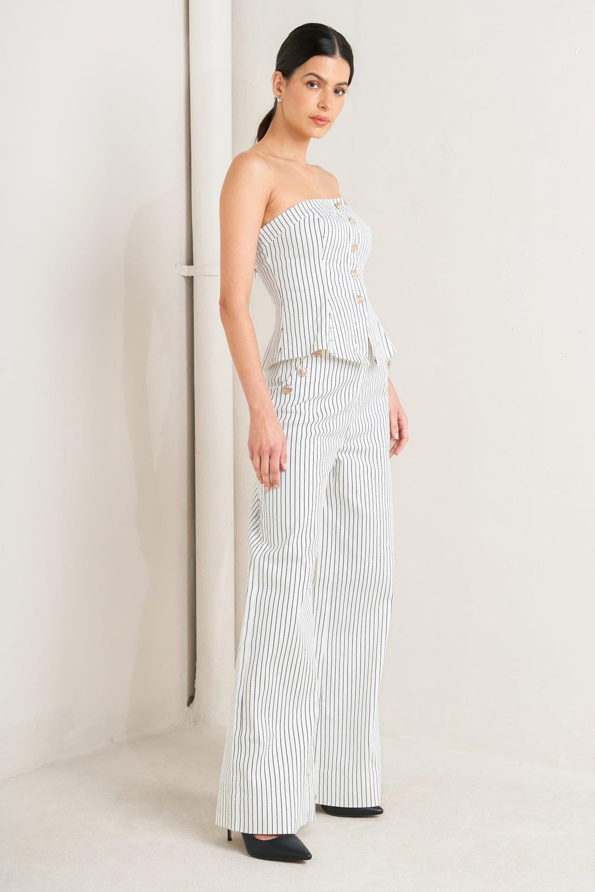 EFFORTLESS FORM STRIPE WOVEN PANTS