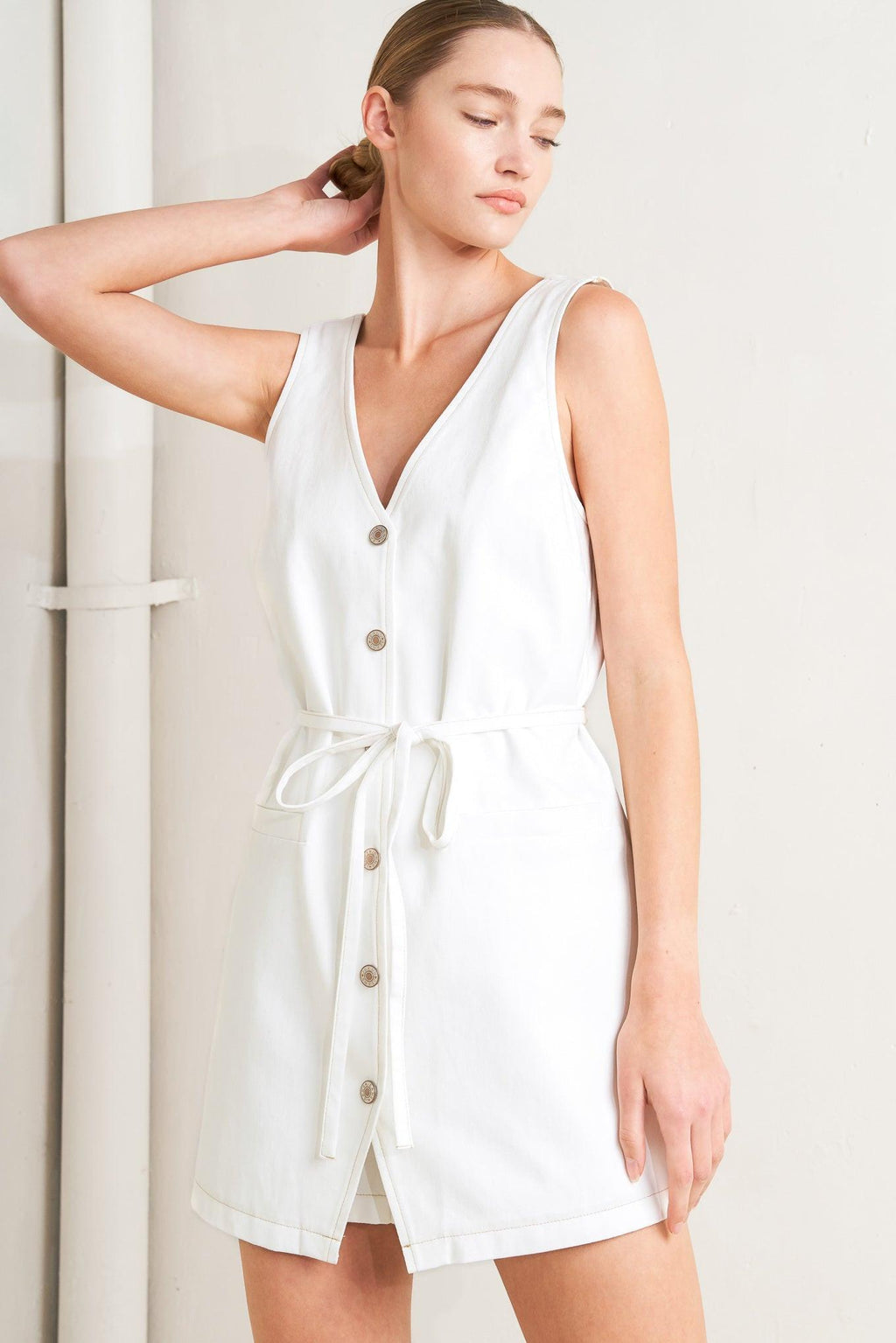 EFFORTLESS ATTRACTION WOVEN ROMPER