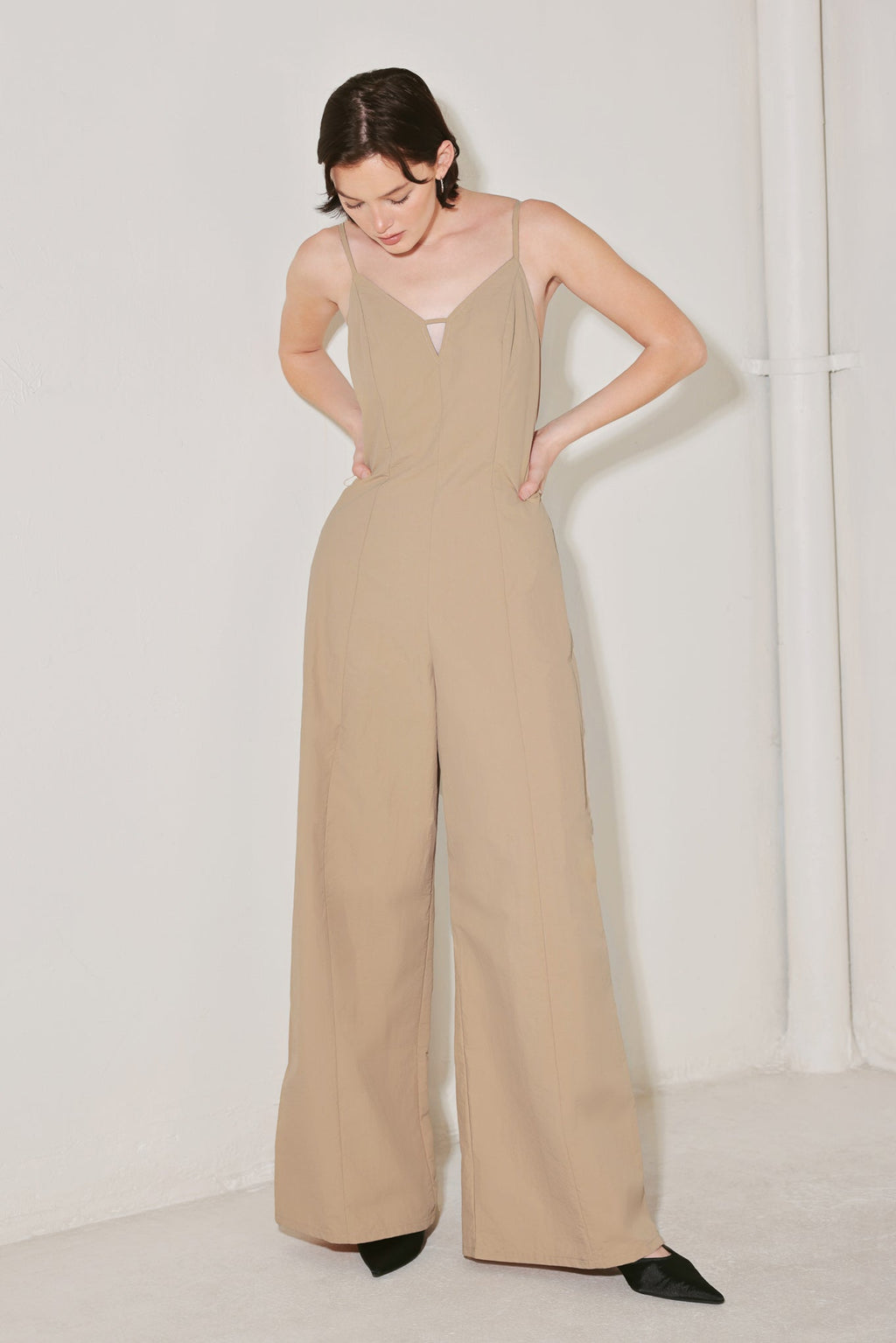 NEUTRAL GODDESS WOVEN JUMPSUIT