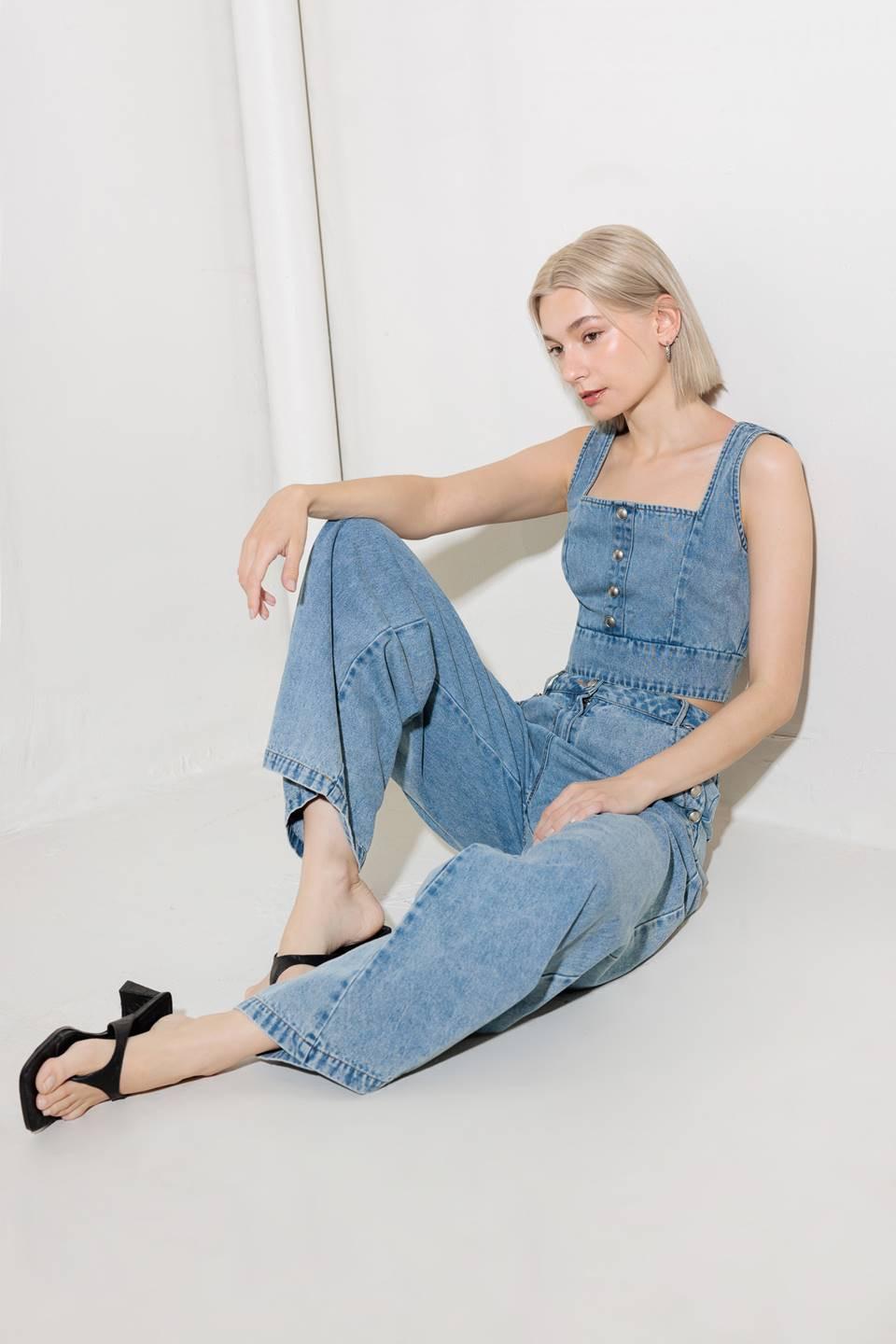 EVER SO SWEET LIGHT INDIGO DENIM TOP