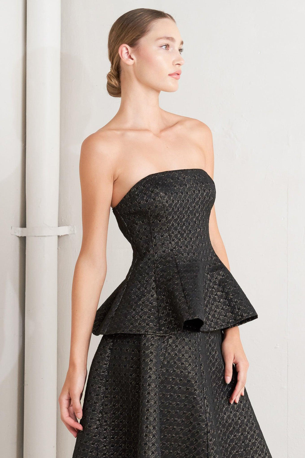EVENING SCULPT METALLIC THREADED WOVEN TOP