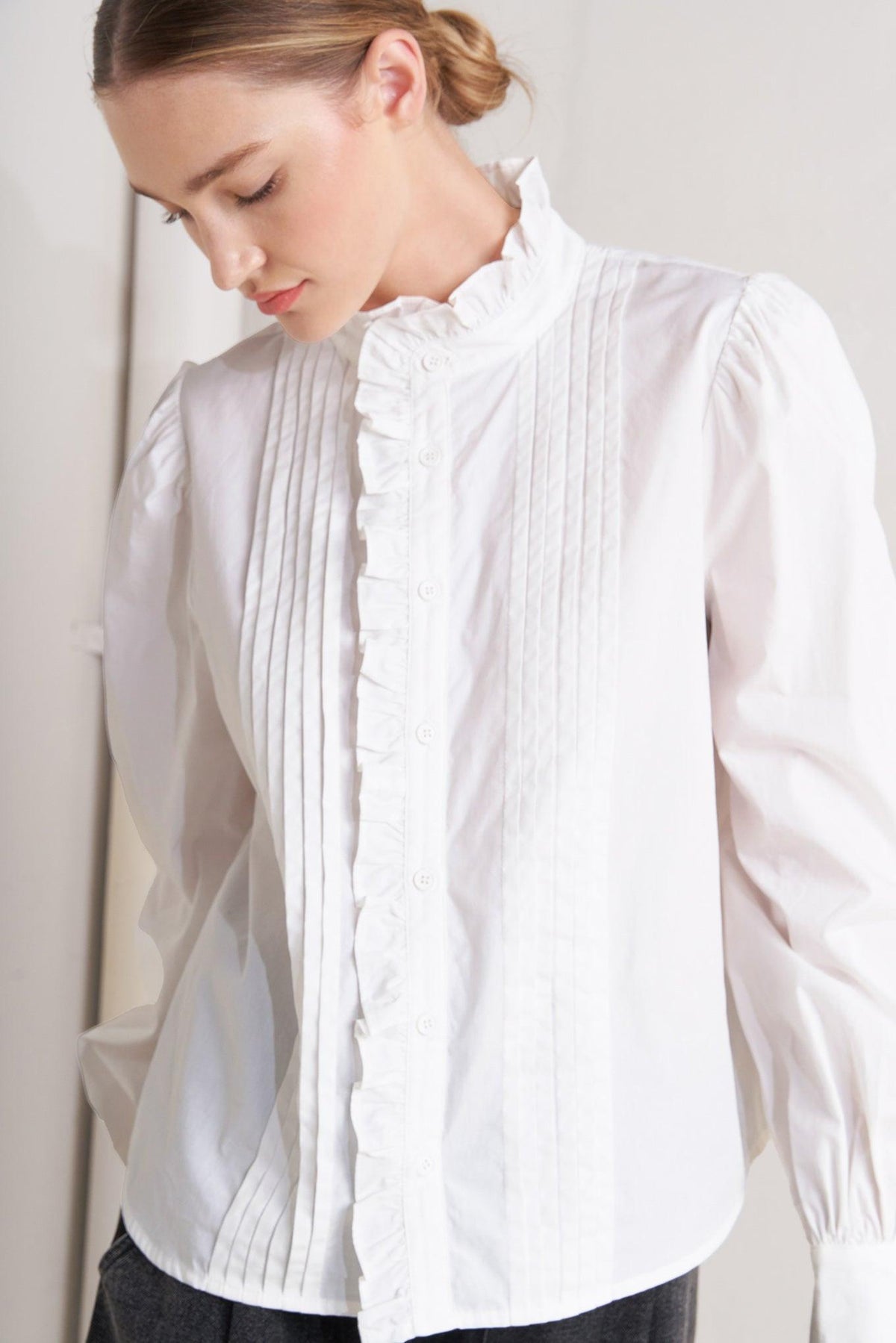 MILK CLOUD WOVEN TOP