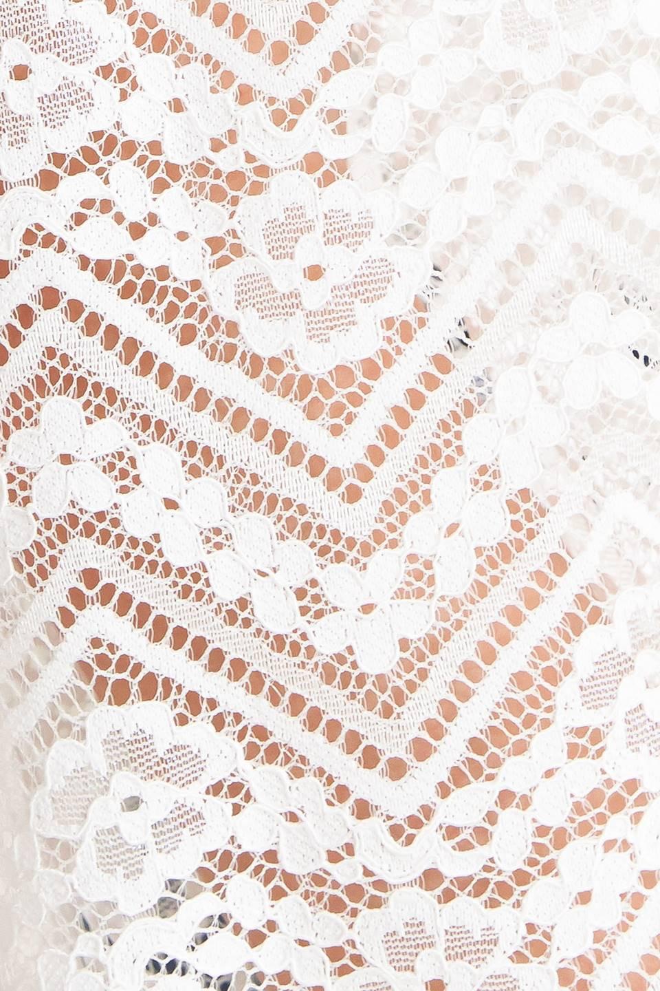 CLOUD ROMANCE WOVEN LACE TOP