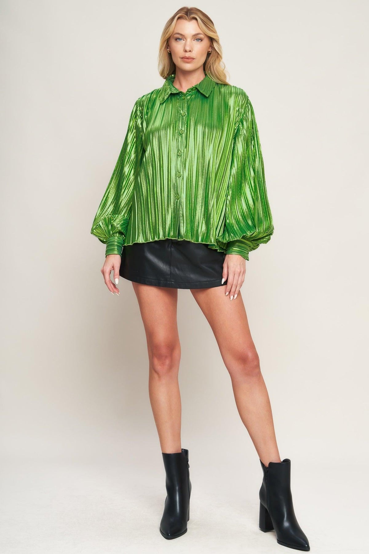 RUNWAY TREND FOILED TOP