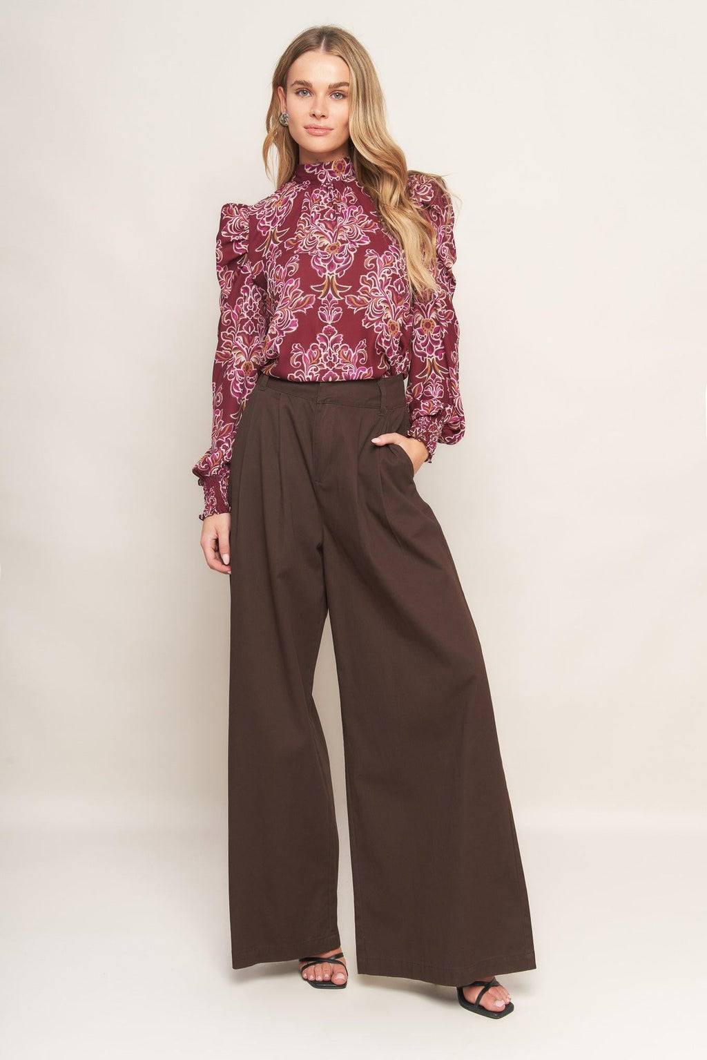 FLOATING ON BY WOVEN TOP