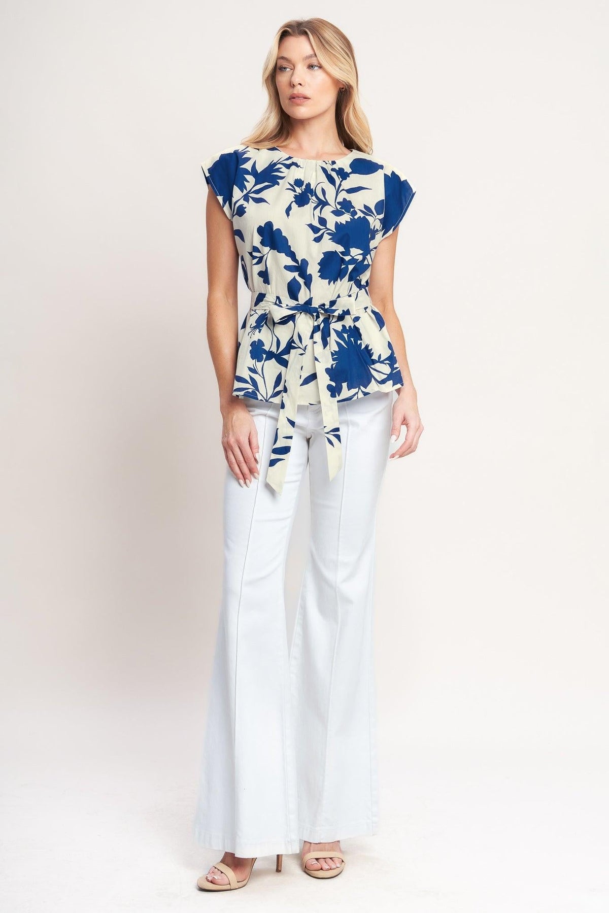 LOVE GROWS HERE WOVEN TOP