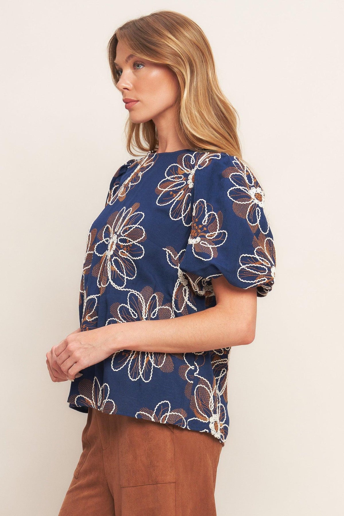 RETRO BLOOM PUFF SLEEVE WOVEN TOP