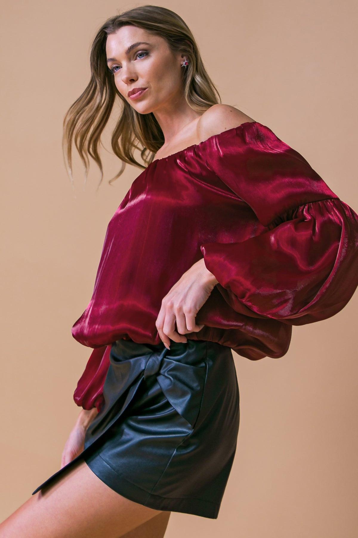 SIMPLY FAVORED WOVEN TOP